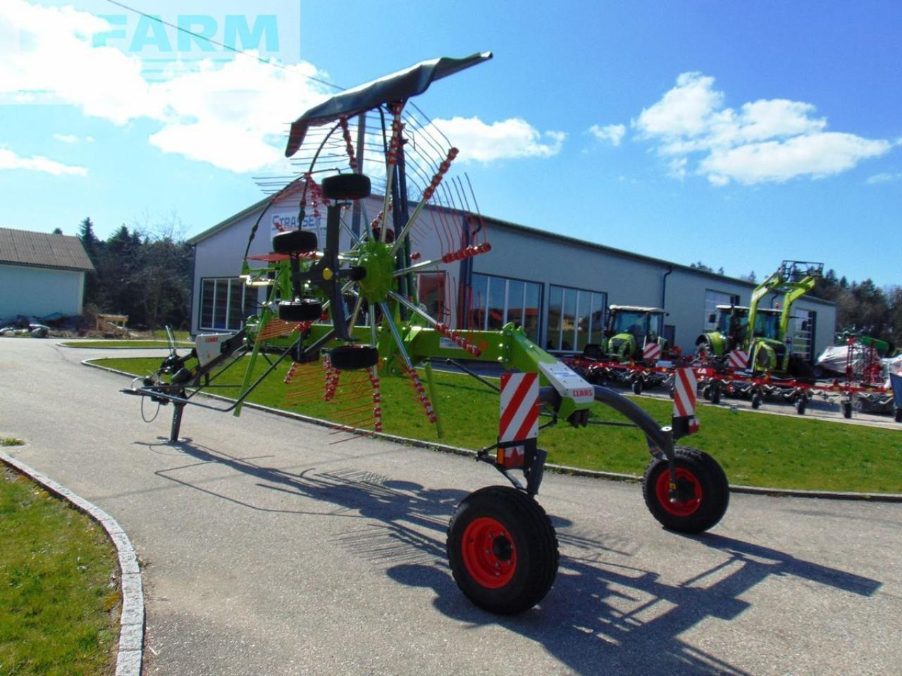 CLAAS liner 1600 - Obraceč/ Shrnovač: obrázek 4 CLAAS liner 1600 - Obraceč/ Shrnovač: obrázek 4