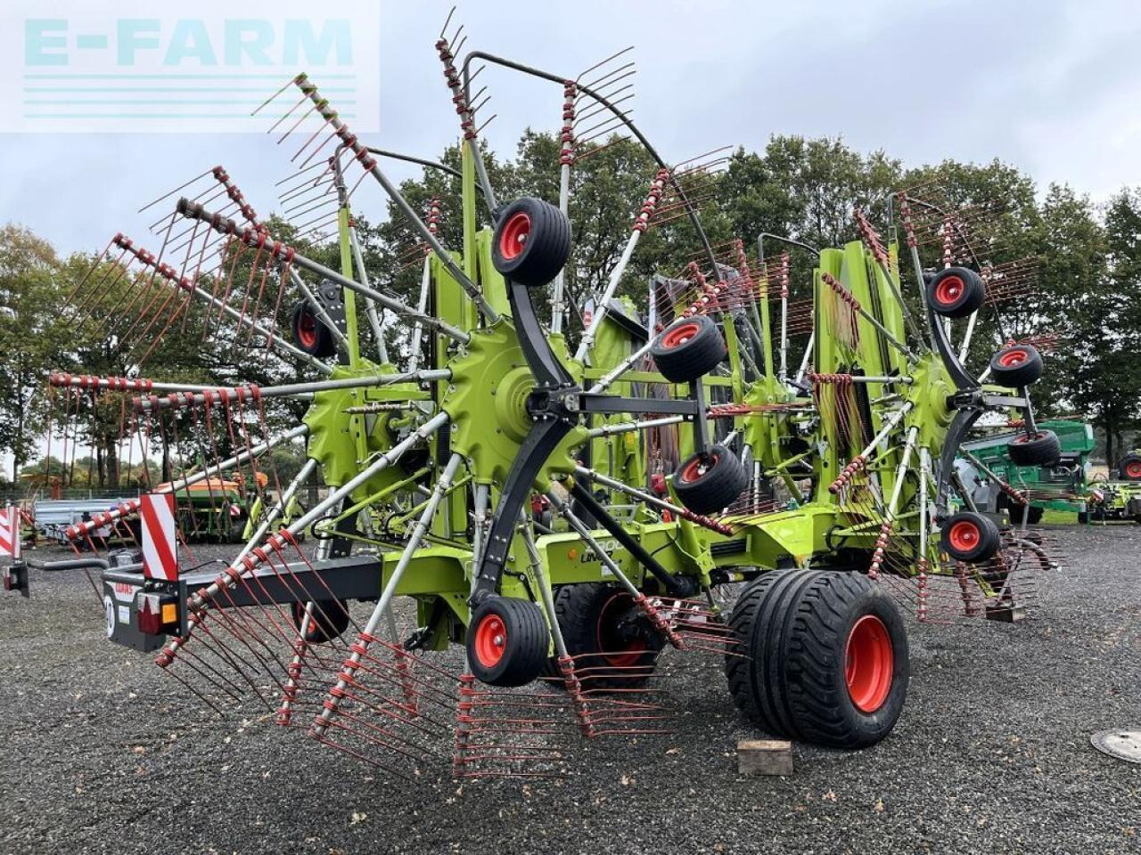 CLAAS liner 4900 business - Obraceč/ Shrnovač: obrázek 4 CLAAS liner 4900 business - Obraceč/ Shrnovač: obrázek 4