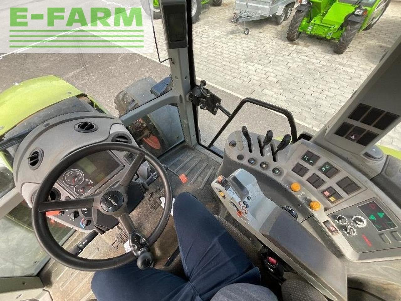 CLAAS marque claas - Traktor: obrázek 5 CLAAS marque claas - Traktor: obrázek 5
