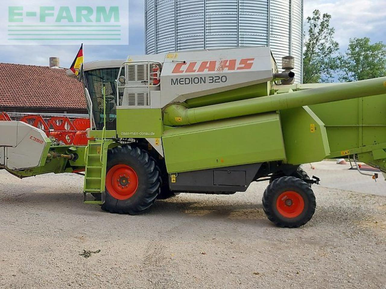 CLAAS medion 310 - Sklízecí mlátička: obrázek 1 CLAAS medion 310 - Sklízecí mlátička: obrázek 1