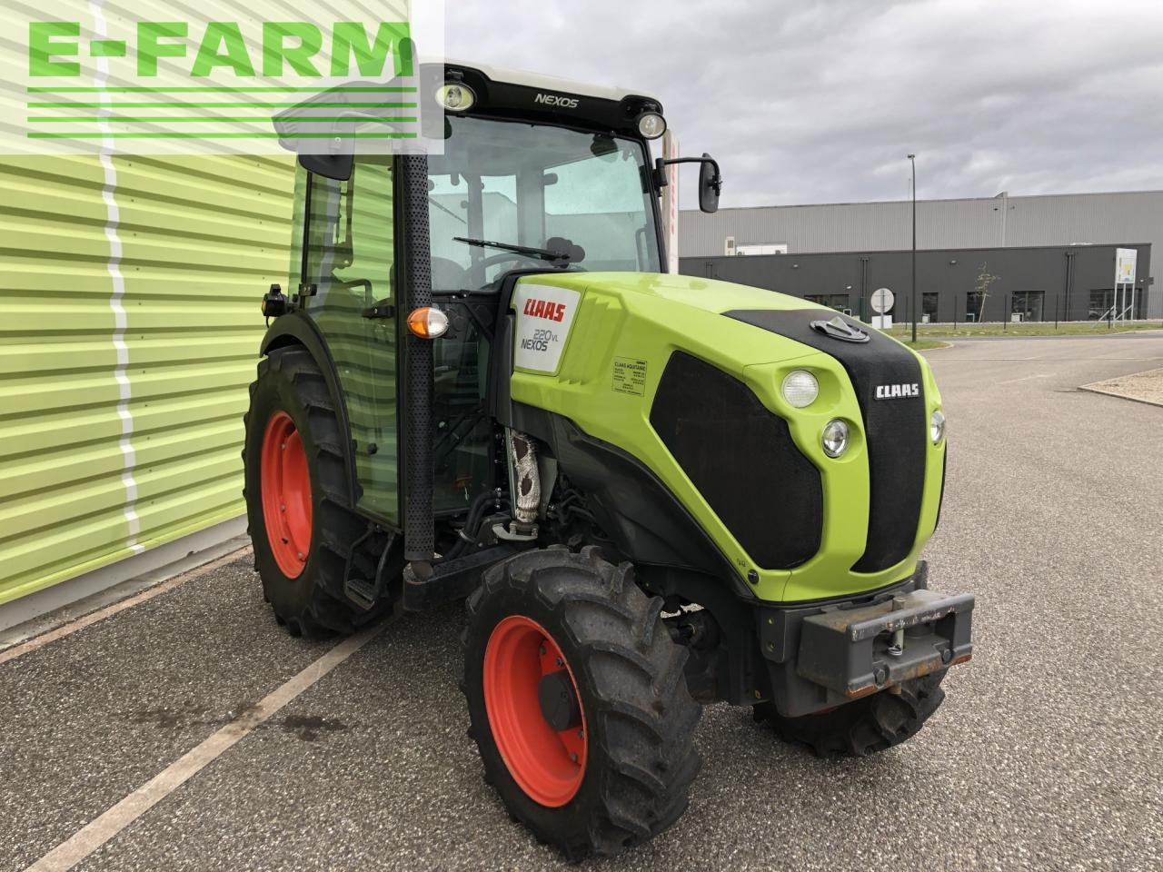 CLAAS nexos 220 vl - Traktor: obrázek 5 CLAAS nexos 220 vl - Traktor: obrázek 5