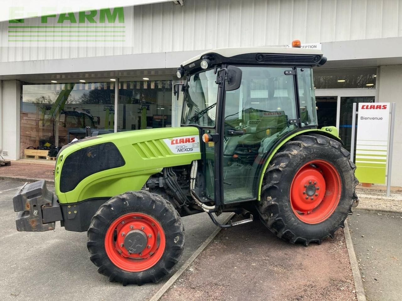 CLAAS nexos 230 f 4rm F - Traktor: obrázek 3 CLAAS nexos 230 f 4rm F - Traktor: obrázek 3