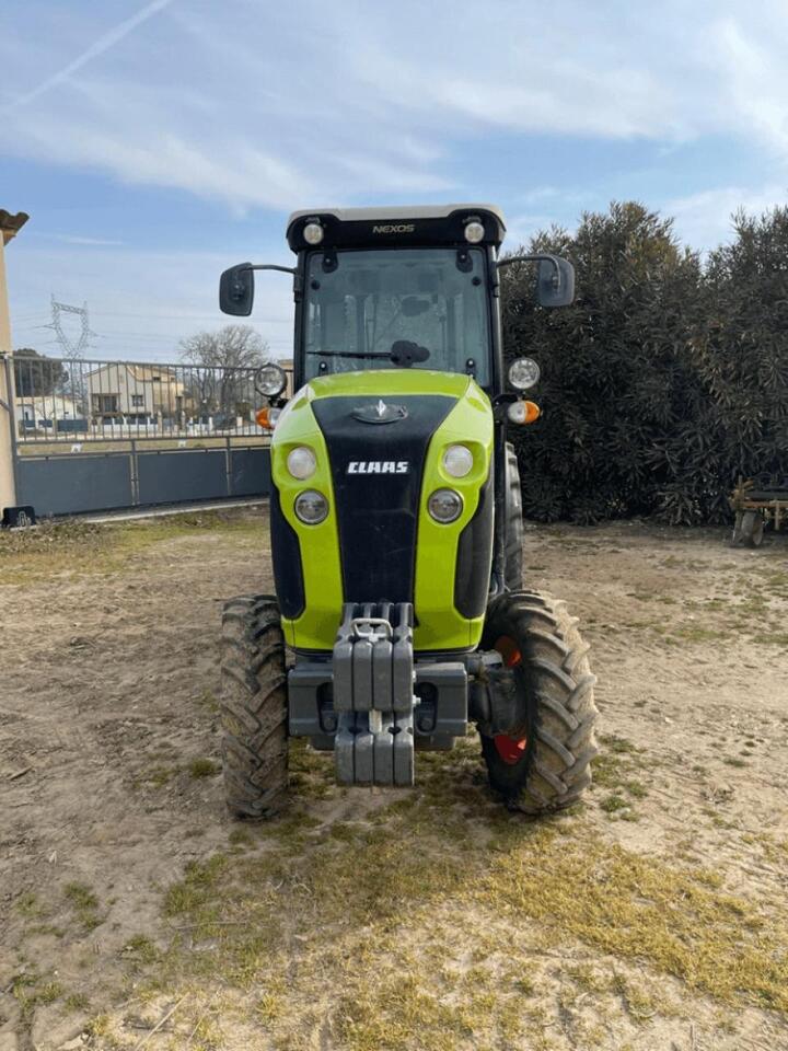 CLAAS nexos 230 ve - Traktor: obrázek 2 CLAAS nexos 230 ve - Traktor: obrázek 2