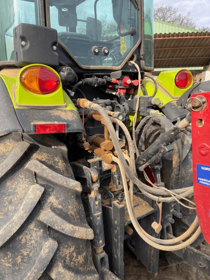 CLAAS nexos 230 ve - Traktor: obrázek 5 CLAAS nexos 230 ve - Traktor: obrázek 5