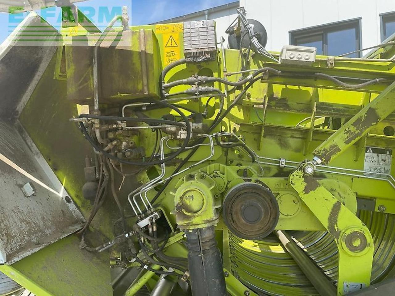 CLAAS quadrant 2200 - Lis na hranaté balíky: obrázek 3 CLAAS quadrant 2200 - Lis na hranaté balíky: obrázek 3
