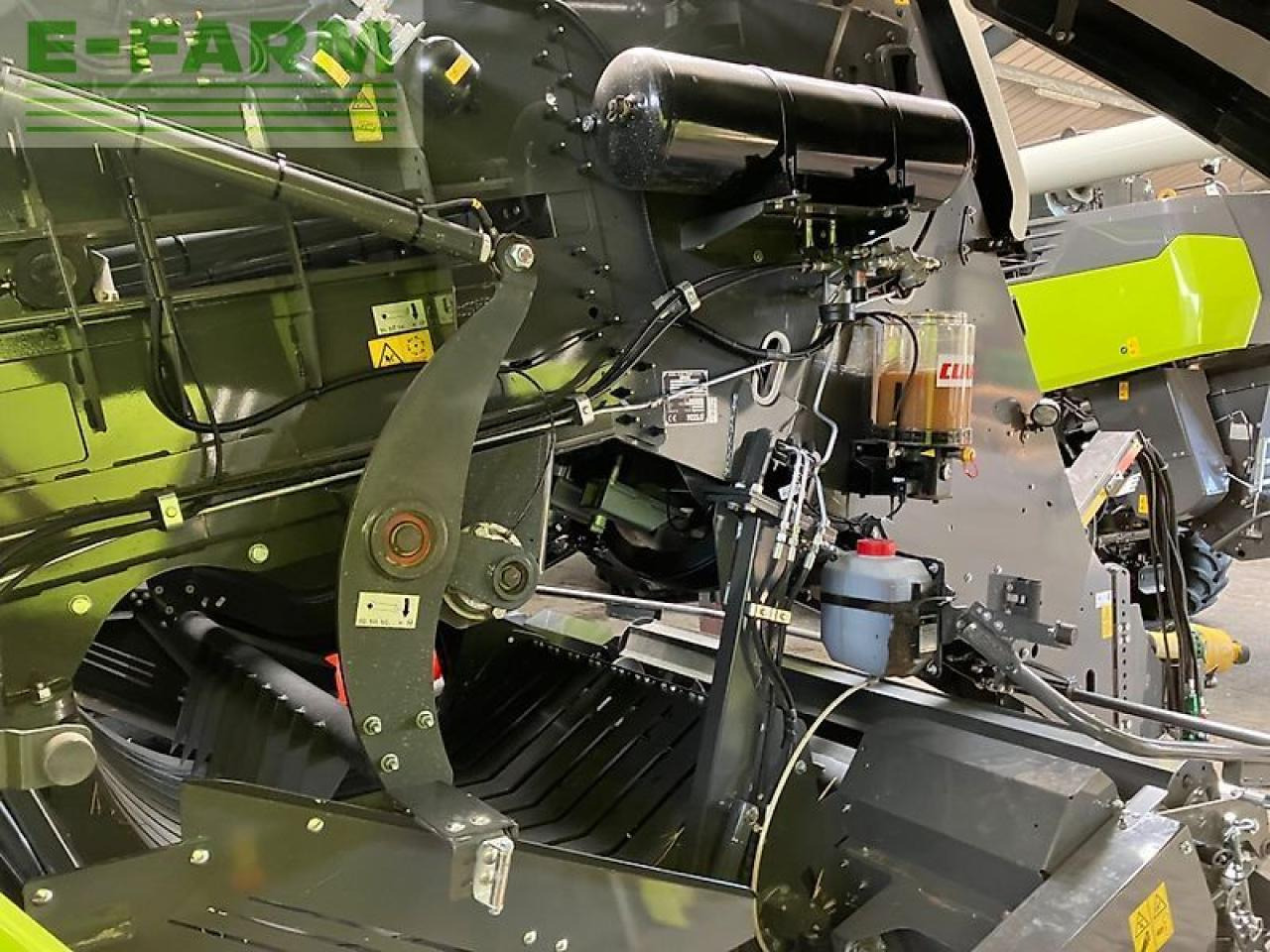 CLAAS quadrant 5300 fc - Lis na hranaté balíky: obrázek 5 CLAAS quadrant 5300 fc - Lis na hranaté balíky: obrázek 5