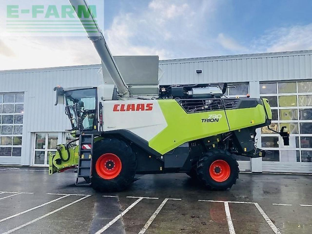 CLAAS trion 730 - Sklízecí mlátička: obrázek 2 CLAAS trion 730 - Sklízecí mlátička: obrázek 2