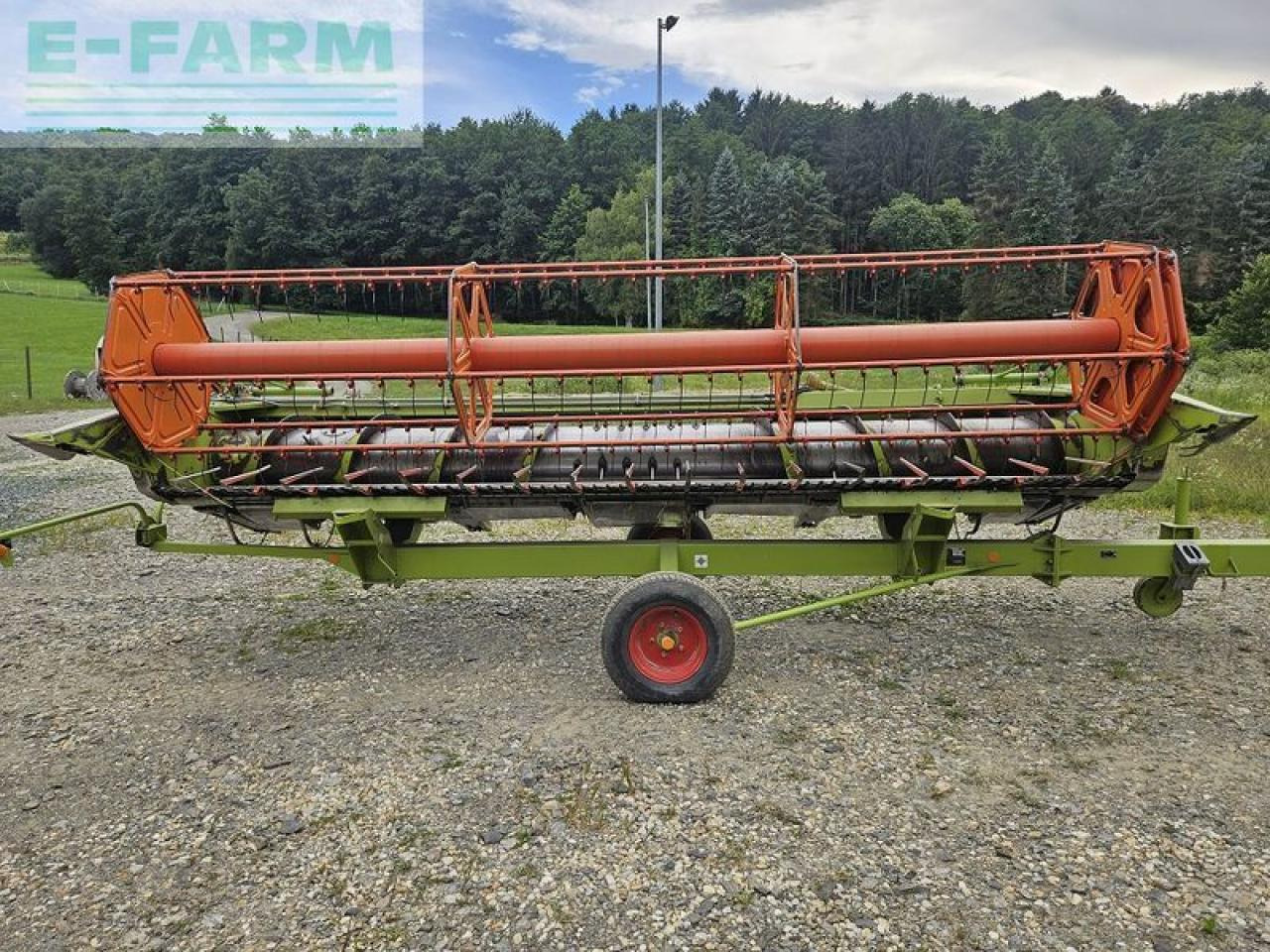 CLAAS v540 vario + transportwagen - Žací lišta: obrázek 4 CLAAS v540 vario + transportwagen - Žací lišta: obrázek 4