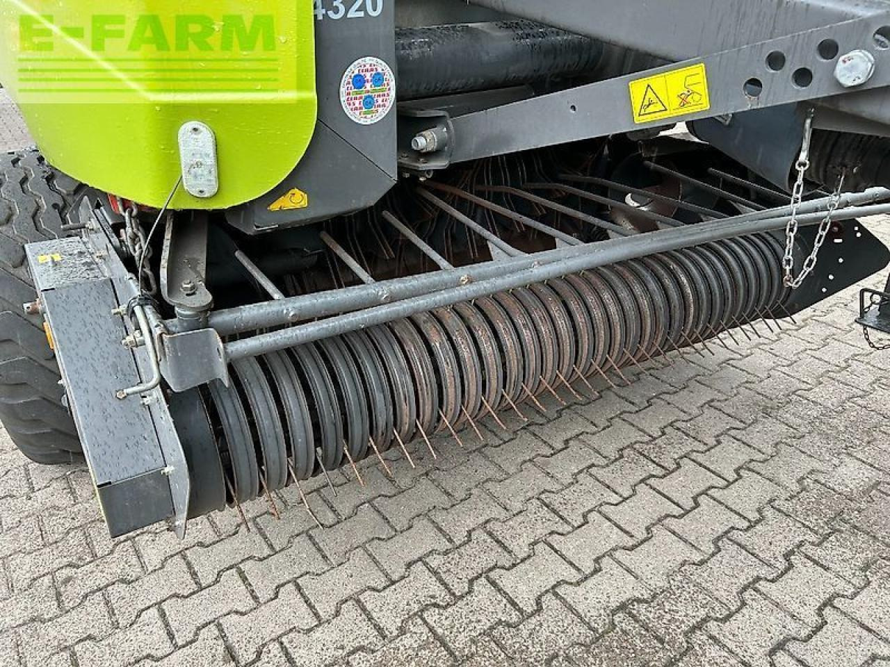 CLAAS variant 380 rc - Lis na hranaté balíky: obrázek 3 CLAAS variant 380 rc - Lis na hranaté balíky: obrázek 3