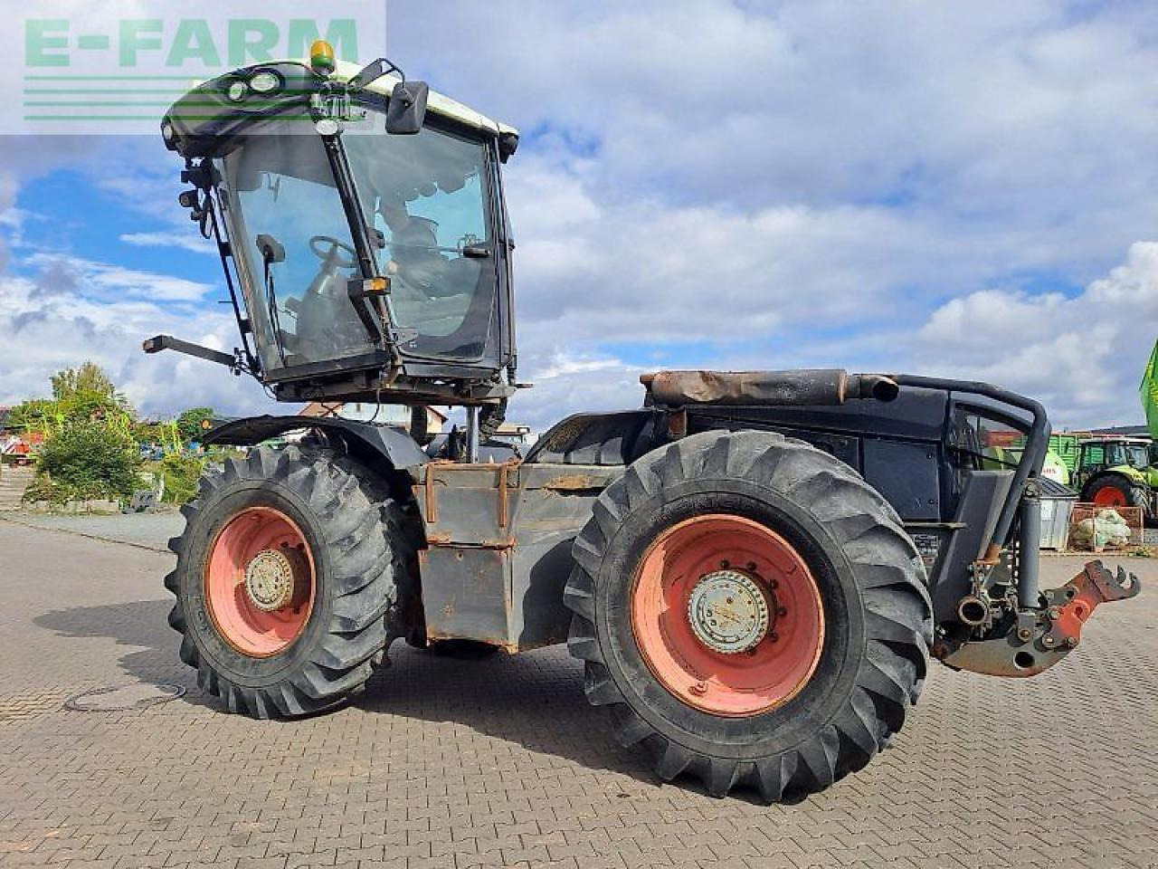 CLAAS xerion 3300 trac vc TRAC VC - Traktor: obrázek 5 CLAAS xerion 3300 trac vc TRAC VC - Traktor: obrázek 5