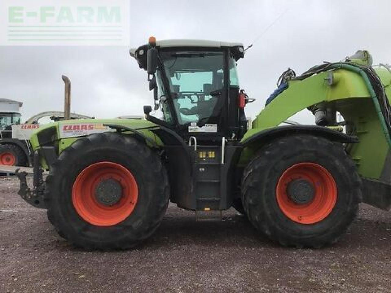 CLAAS xerion 3800 trac vc TRAC VC - Traktor: obrázek 4 CLAAS xerion 3800 trac vc TRAC VC - Traktor: obrázek 4
