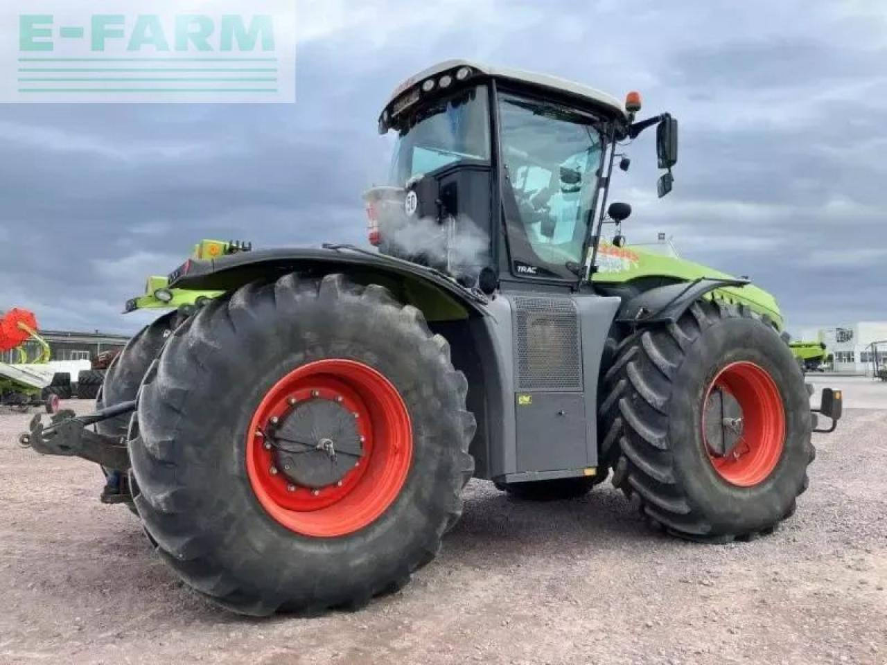 CLAAS xerion 4000 trac TRAC - Traktor: obrázek 4 CLAAS xerion 4000 trac TRAC - Traktor: obrázek 4