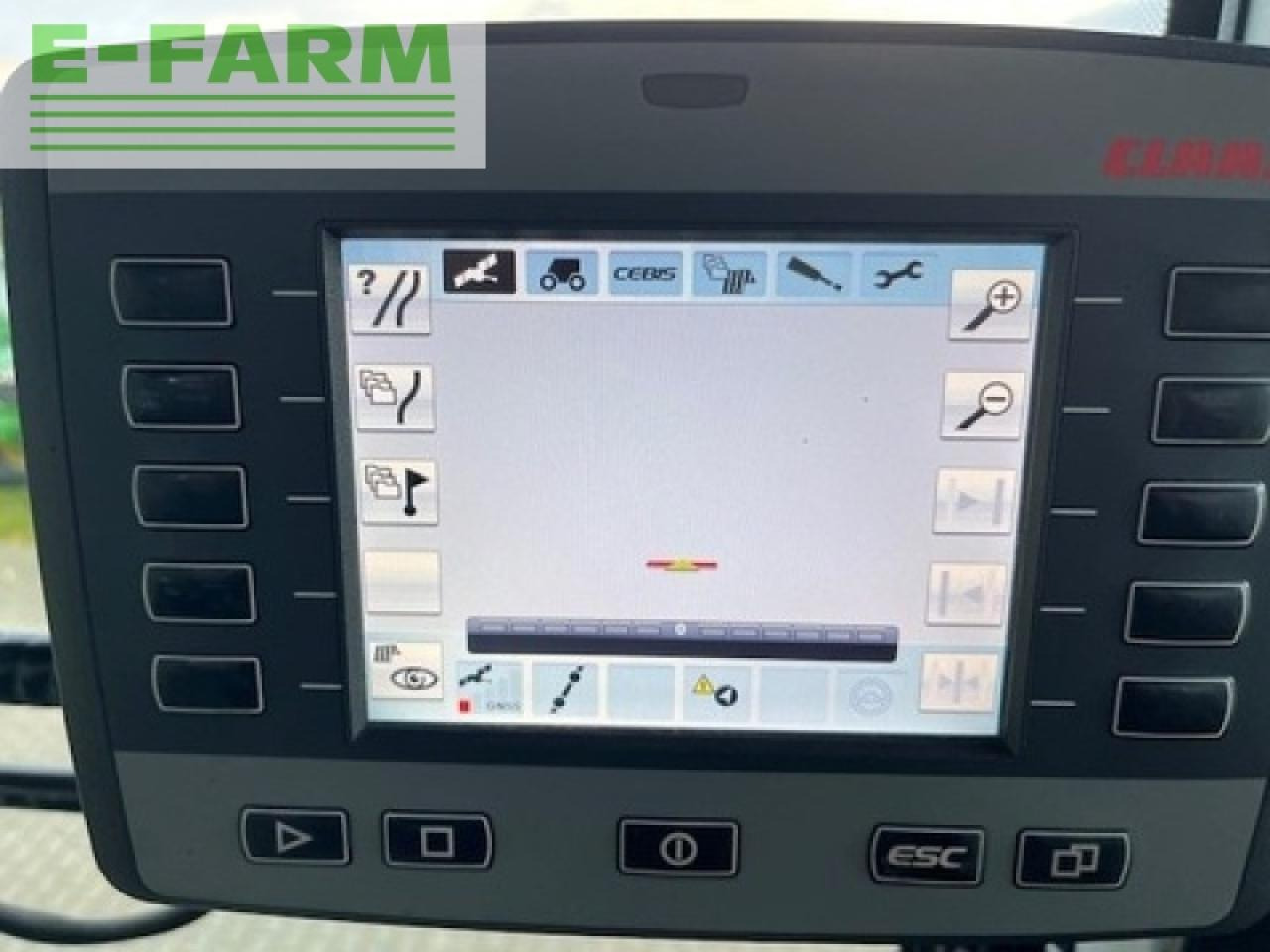 CLAAS xerion 4000 trac vc TRAC VC - Traktor: obrázek 4 CLAAS xerion 4000 trac vc TRAC VC - Traktor: obrázek 4