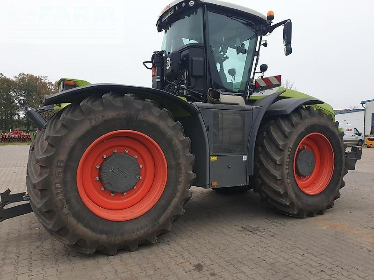 CLAAS xerion 4200 trac vc + rtk TRAC VC - Traktor: obrázek 4 CLAAS xerion 4200 trac vc + rtk TRAC VC - Traktor: obrázek 4
