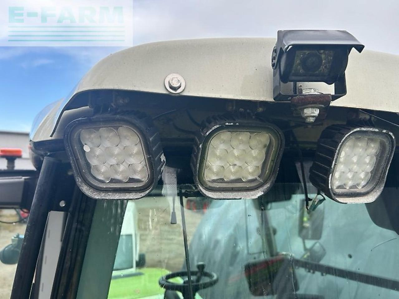 CLAAS xerion 4500 trac vc - Traktor: obrázek 3 CLAAS xerion 4500 trac vc - Traktor: obrázek 3