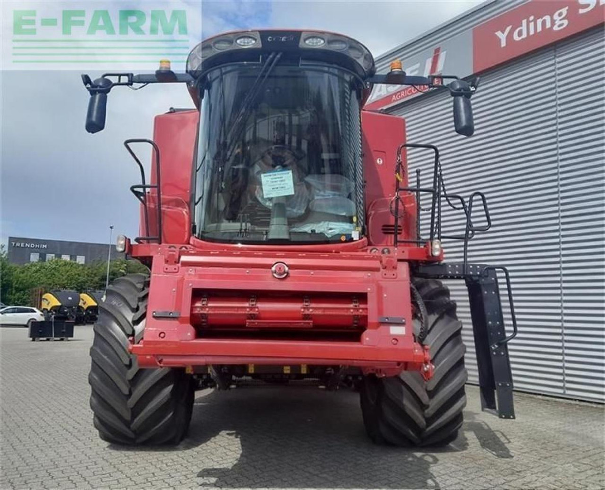Case-IH 8250 kampagnepris axial-flow 8250 med 35 fod varioskærebord - Sklízecí mlátička: obrázek 5 Case-IH 8250 kampagnepris axial-flow 8250 med 35 fod varioskærebord - Sklízecí mlátička: obrázek 5