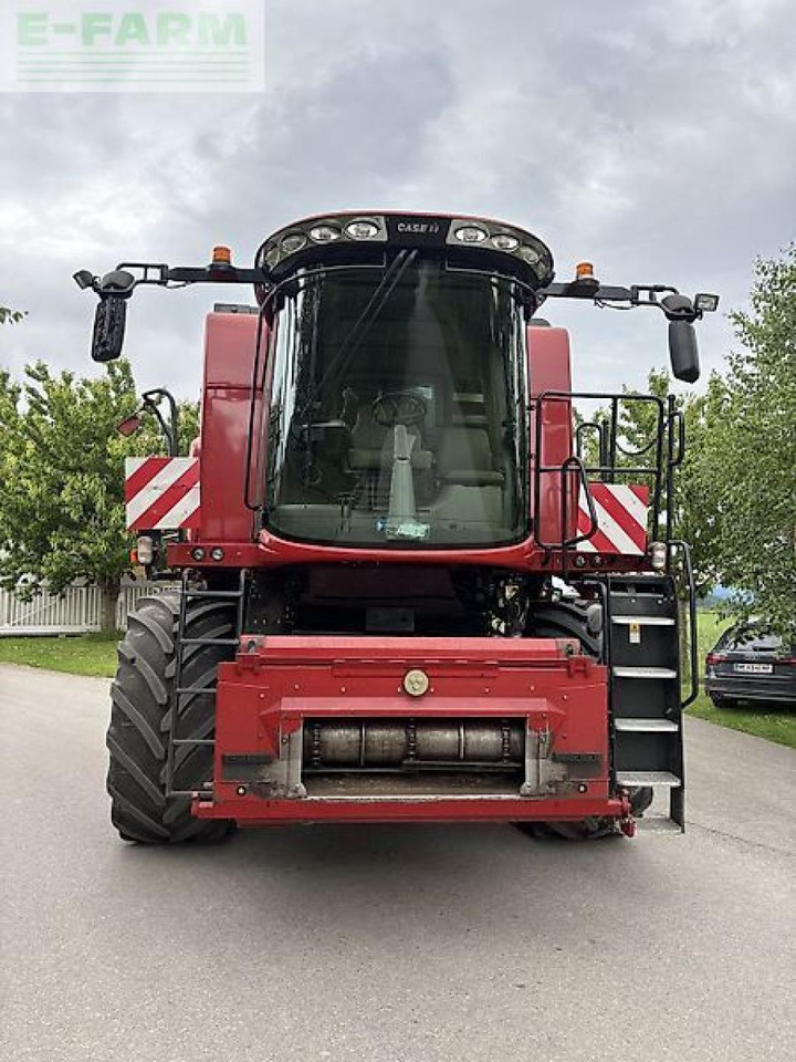 Case-IH axial-flow 6140 - Sklízecí mlátička: obrázek 2 Case-IH axial-flow 6140 - Sklízecí mlátička: obrázek 2
