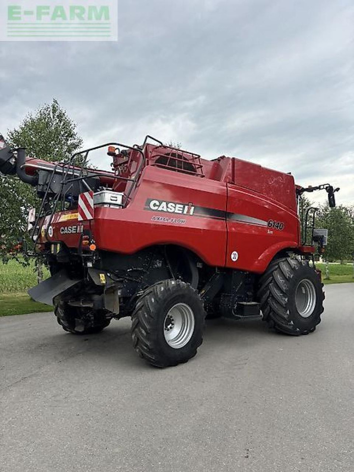 Case-IH axial-flow 6140 - Sklízecí mlátička: obrázek 4 Case-IH axial-flow 6140 - Sklízecí mlátička: obrázek 4
