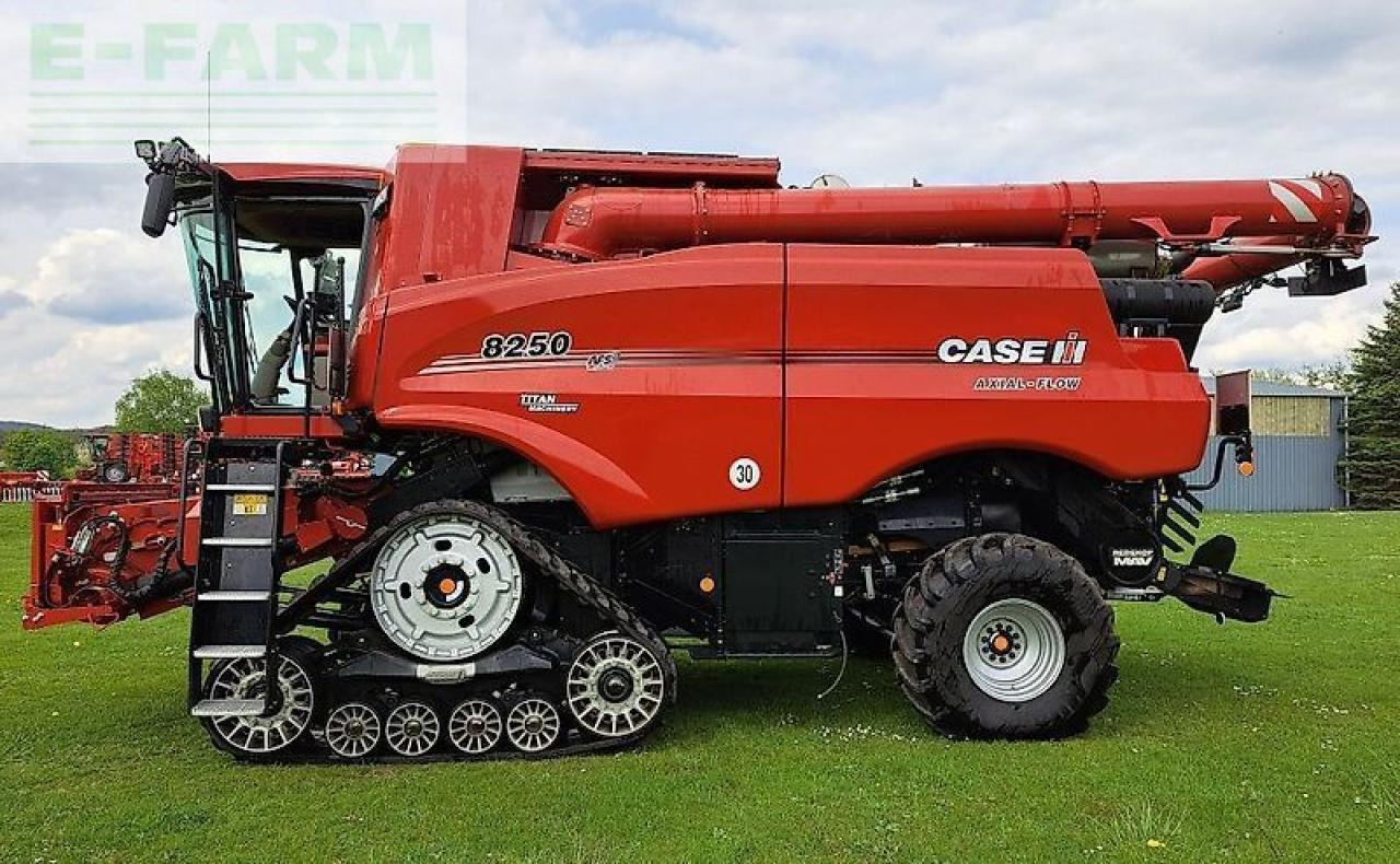 Case-IH axial flow 8250 sts - Sklízecí mlátička: obrázek 2 Case-IH axial flow 8250 sts - Sklízecí mlátička: obrázek 2