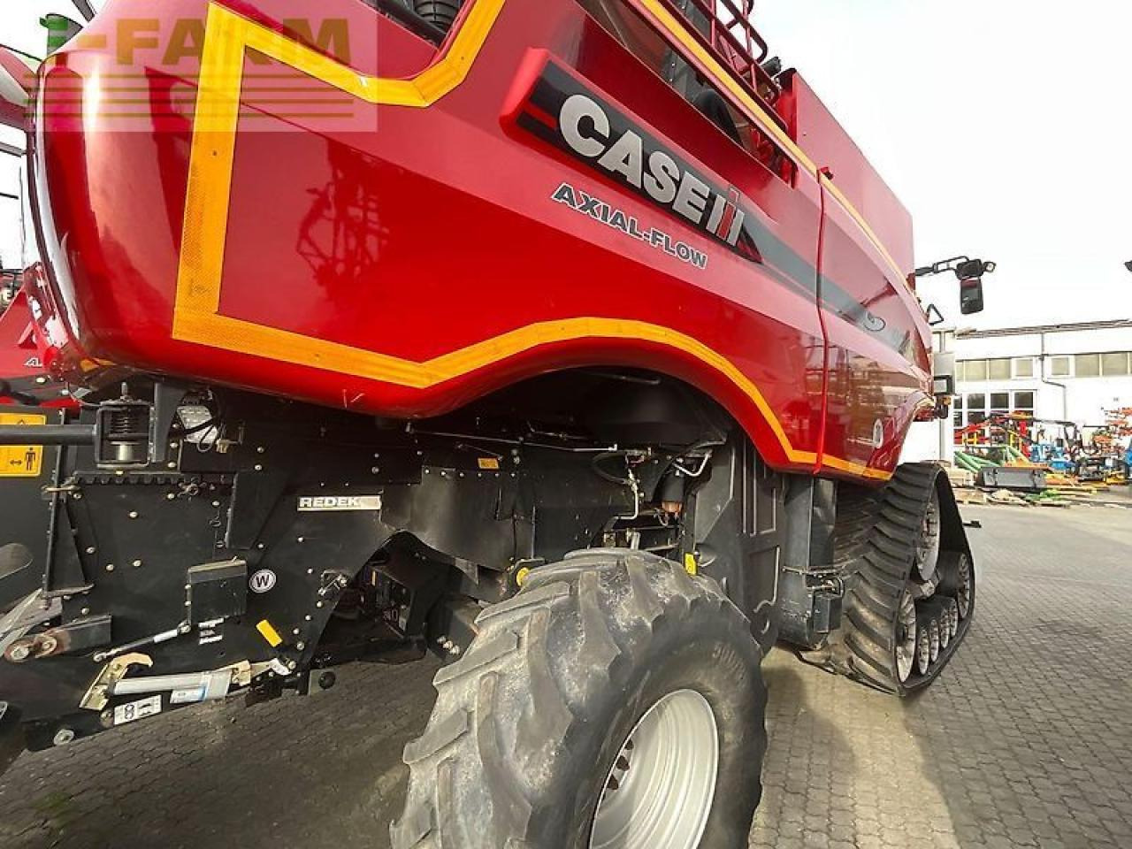 Case-IH axial-flow 9240 raupe - Sklízecí mlátička: obrázek 4 Case-IH axial-flow 9240 raupe - Sklízecí mlátička: obrázek 4
