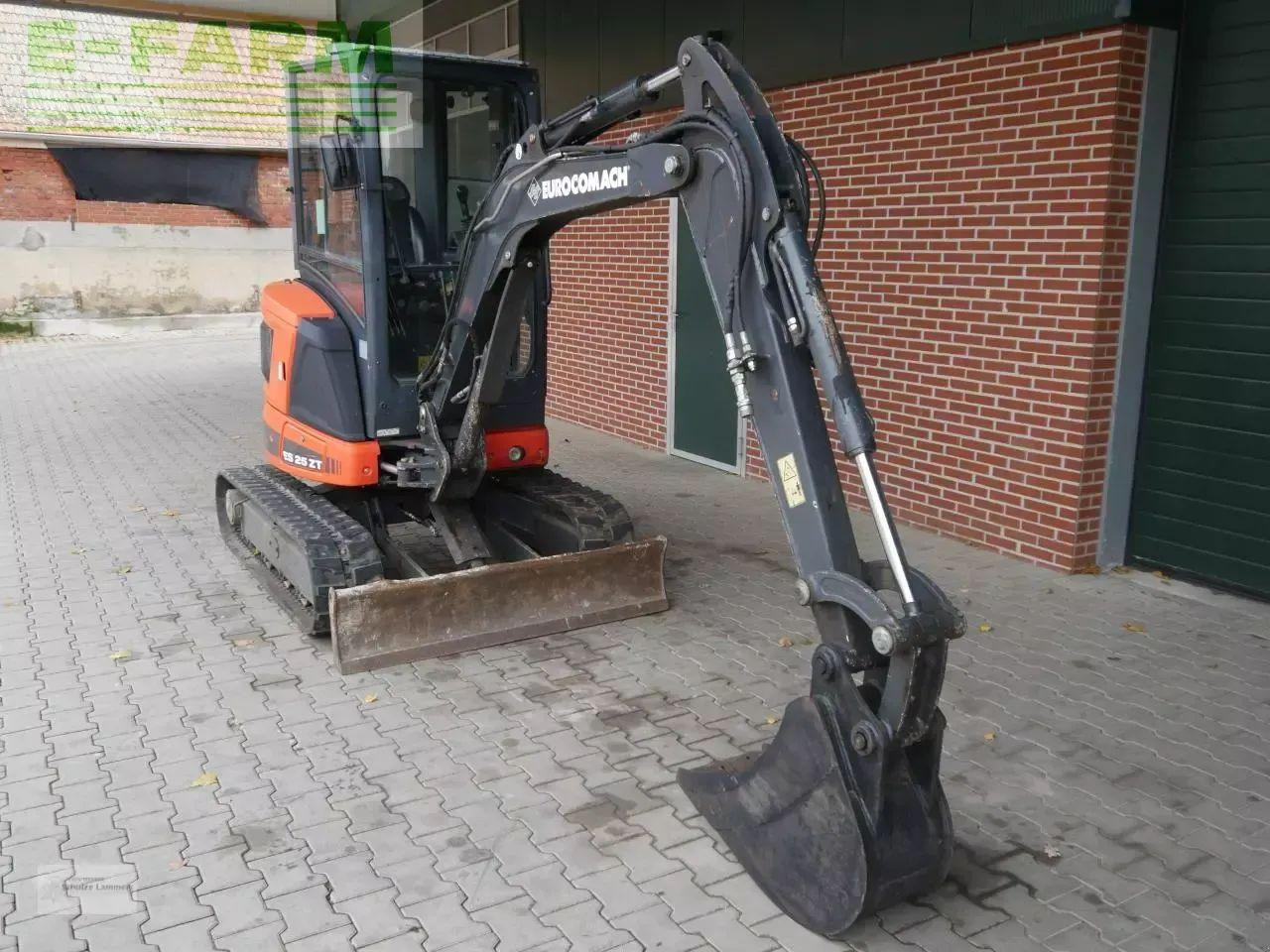 Case-IH eurocomach es25zt - Mini rýpadlo: obrázek 2 Case-IH eurocomach es25zt - Mini rýpadlo: obrázek 2