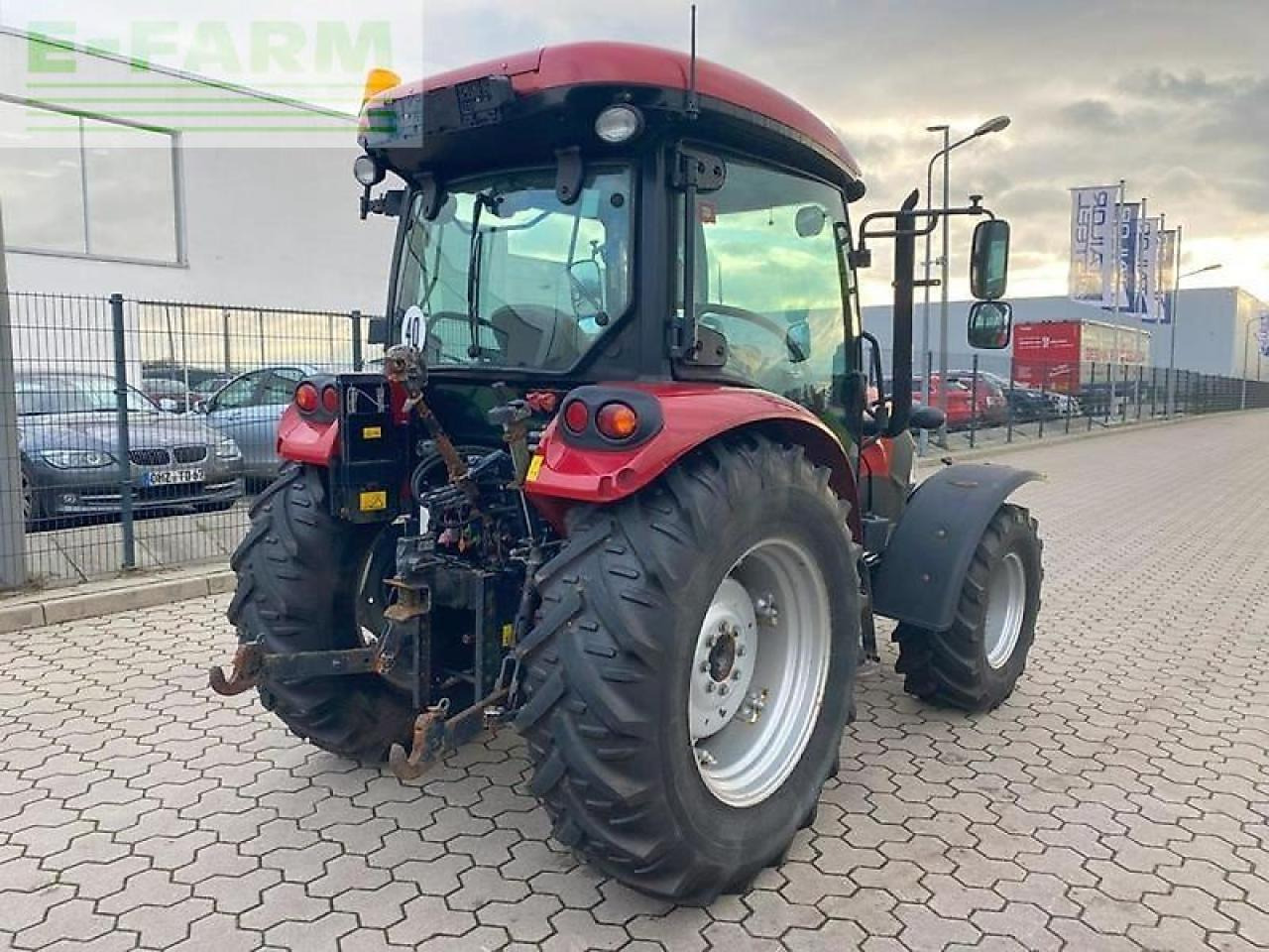 Case-IH farmall 75a - Traktor: obrázek 4 Case-IH farmall 75a - Traktor: obrázek 4