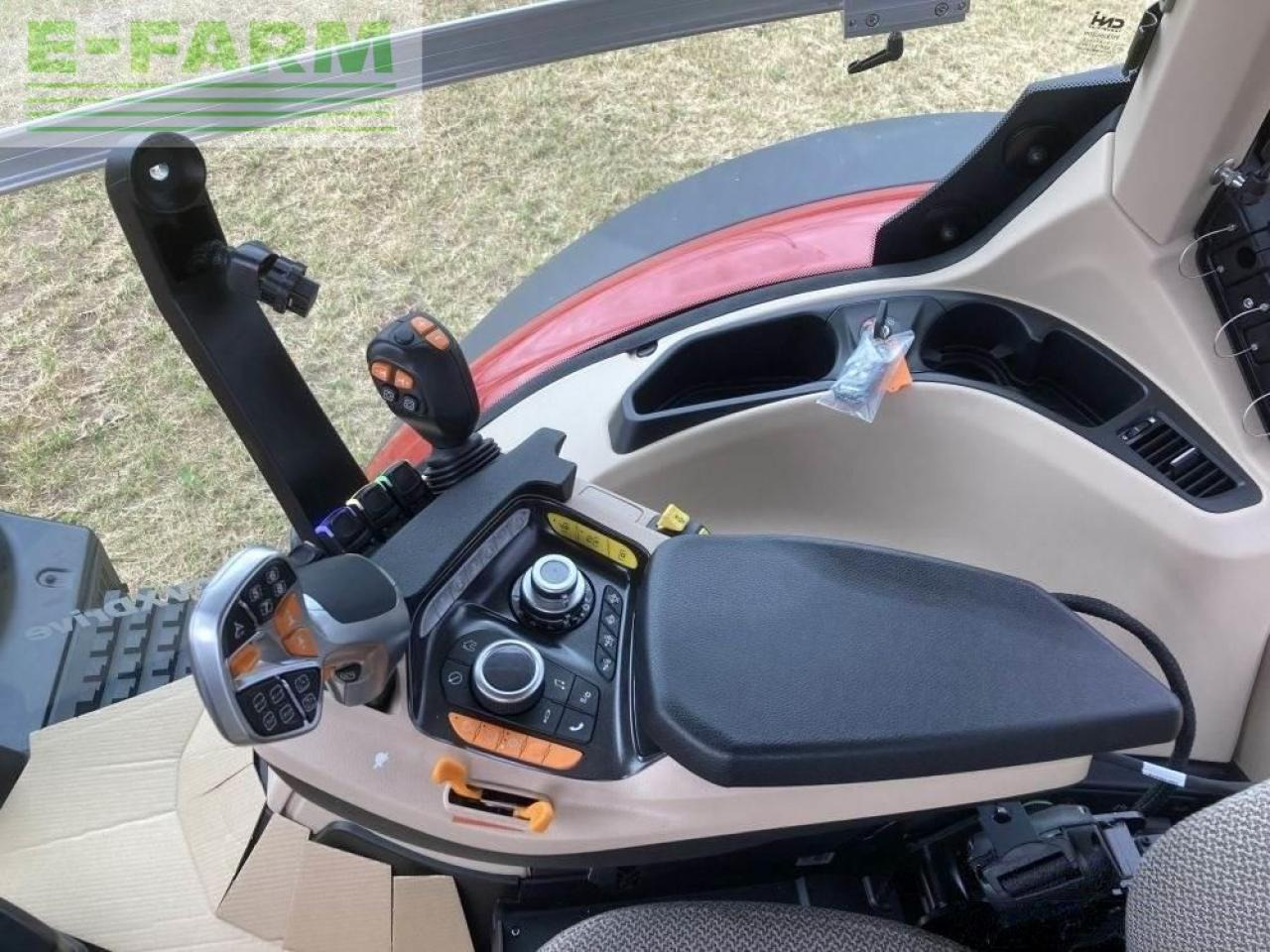 Traktor Case-IH optum 300 cvx CVX: obrázek 15