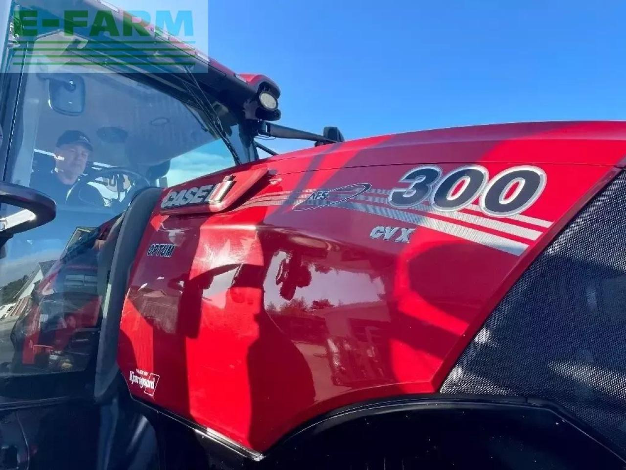 Case-IH optum 300 cvx CVX - Traktor: obrázek 3 Case-IH optum 300 cvx CVX - Traktor: obrázek 3