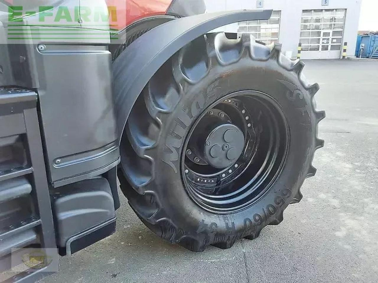 Case-IH optum 300 cvx CVX - Traktor: obrázek 4 Case-IH optum 300 cvx CVX - Traktor: obrázek 4