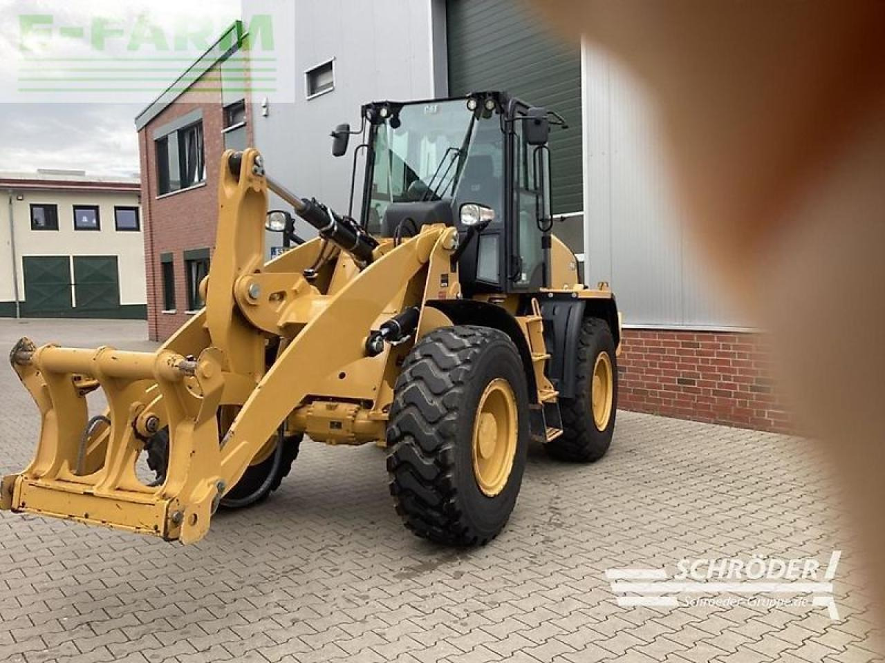 Caterpillar 914 hl - Mini rýpadlo: obrázek 3 Caterpillar 914 hl - Mini rýpadlo: obrázek 3