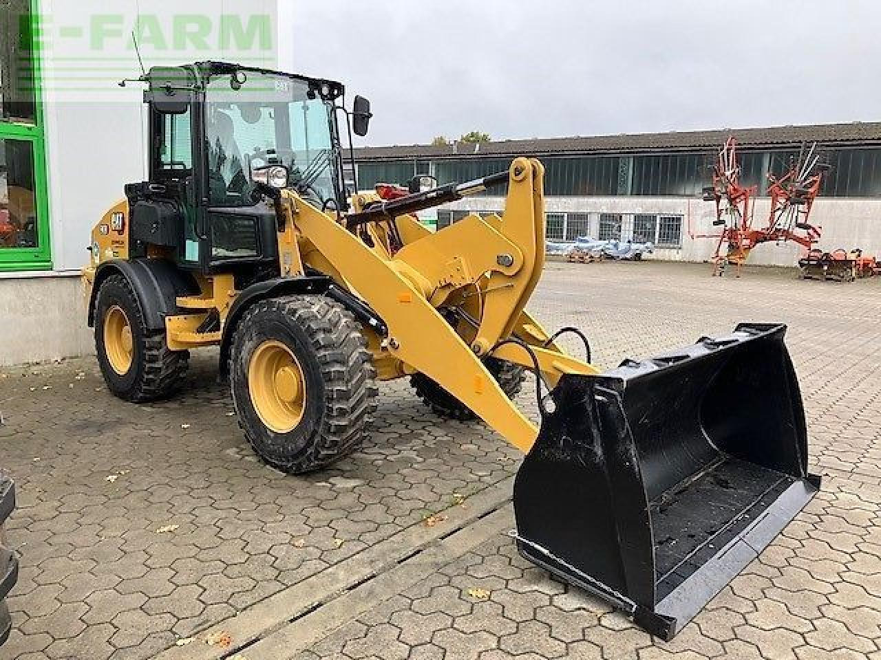 Caterpillar radlader 908hl - Mini rýpadlo: obrázek 1 Caterpillar radlader 908hl - Mini rýpadlo: obrázek 1