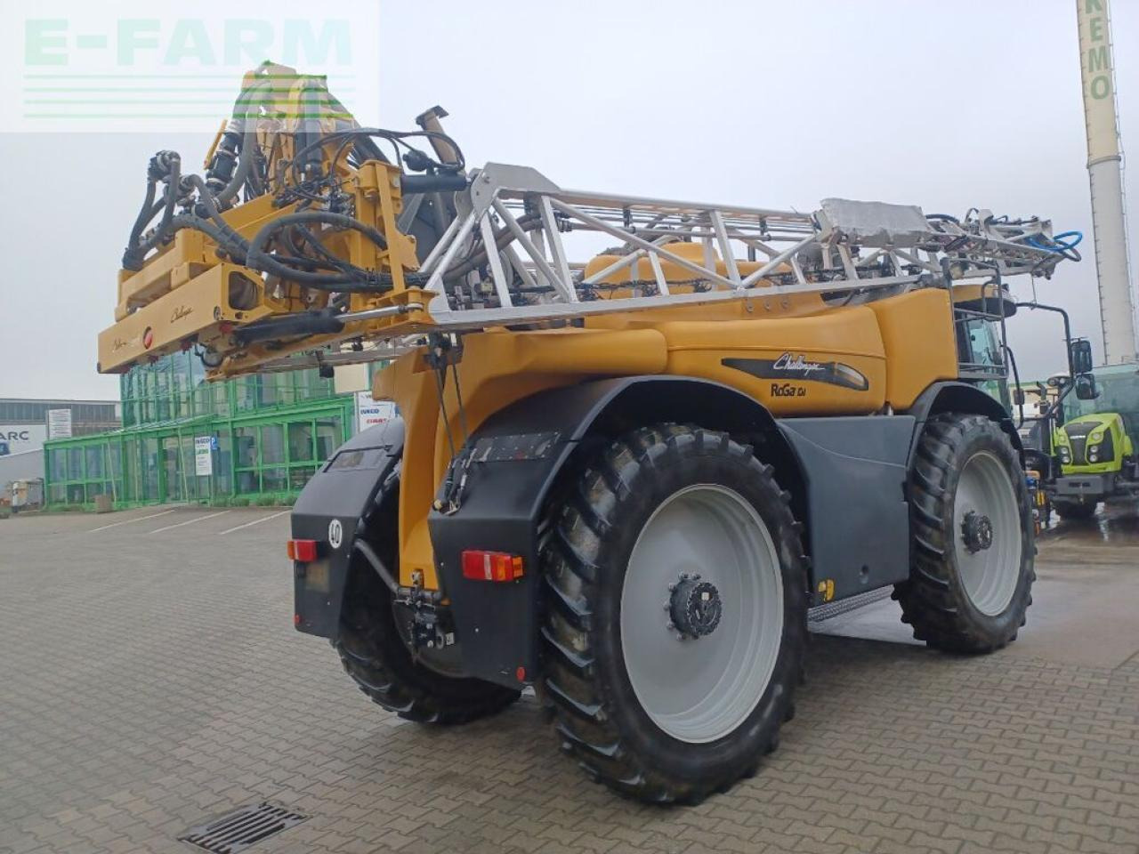 Challenger rogator 655 b - Tažený postřikovač: obrázek 4 Challenger rogator 655 b - Tažený postřikovač: obrázek 4