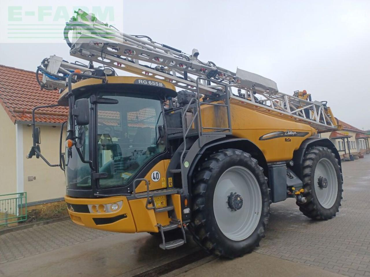 Challenger rogator 655 b - Tažený postřikovač: obrázek 1 Challenger rogator 655 b - Tažený postřikovač: obrázek 1