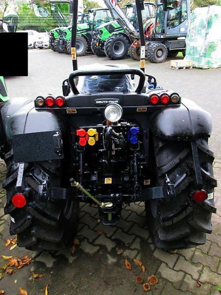 Deutz-Fahr 3050 - Traktor: obrázek 4 Deutz-Fahr 3050 - Traktor: obrázek 4