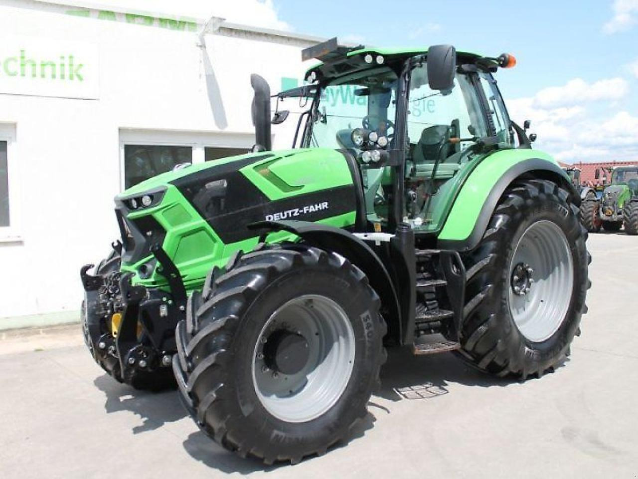 Deutz-Fahr 6185 ttv TTV - Traktor: obrázek 2 Deutz-Fahr 6185 ttv TTV - Traktor: obrázek 2