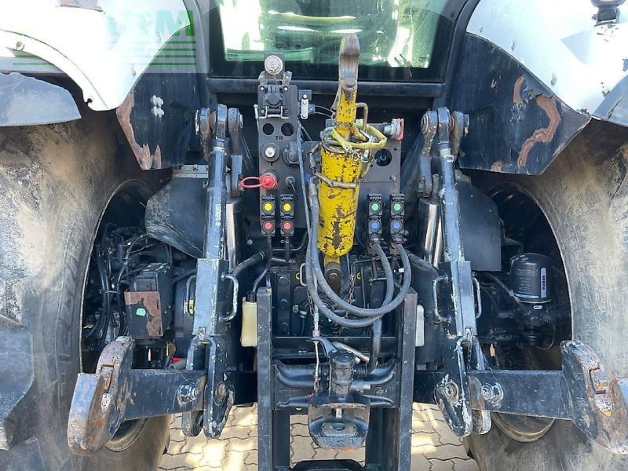 Deutz-Fahr 6215 agrotron ttv - Traktor: obrázek 5 Deutz-Fahr 6215 agrotron ttv - Traktor: obrázek 5