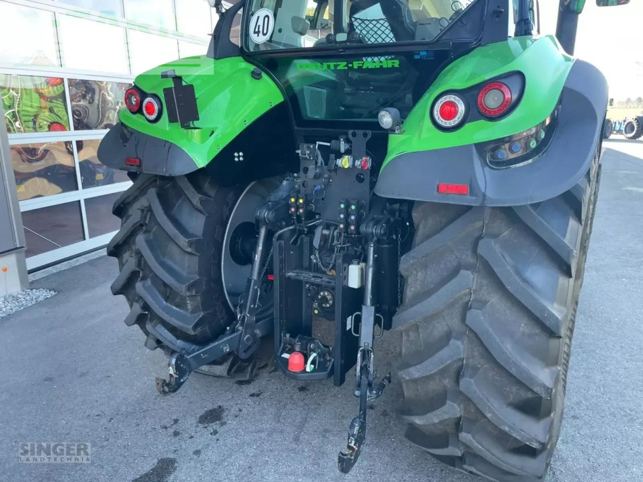 Deutz-Fahr 6215 ttv agrotron *neuer motor* TTV - Traktor: obrázek 5 Deutz-Fahr 6215 ttv agrotron *neuer motor* TTV - Traktor: obrázek 5