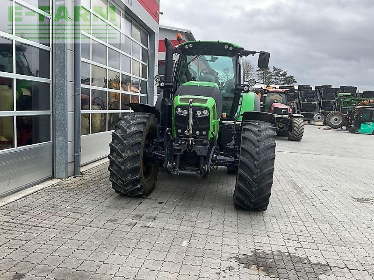 Deutz-Fahr 7250 ttv - Traktor: obrázek 4 Deutz-Fahr 7250 ttv - Traktor: obrázek 4