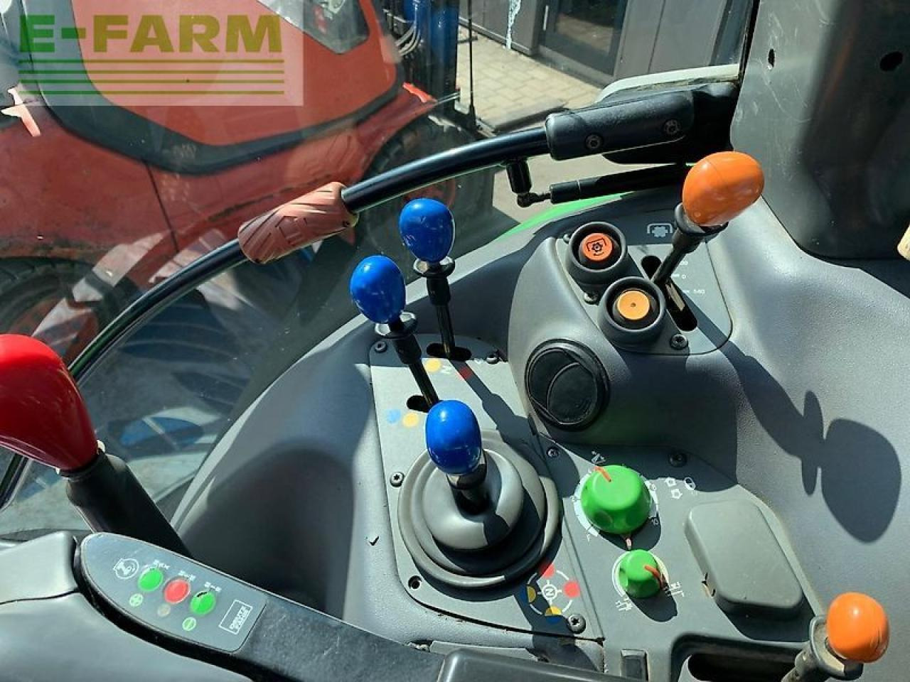 Deutz-Fahr agrotron 165 mk 3 mit fkh und fzw - Traktor: obrázek 5 Deutz-Fahr agrotron 165 mk 3 mit fkh und fzw - Traktor: obrázek 5