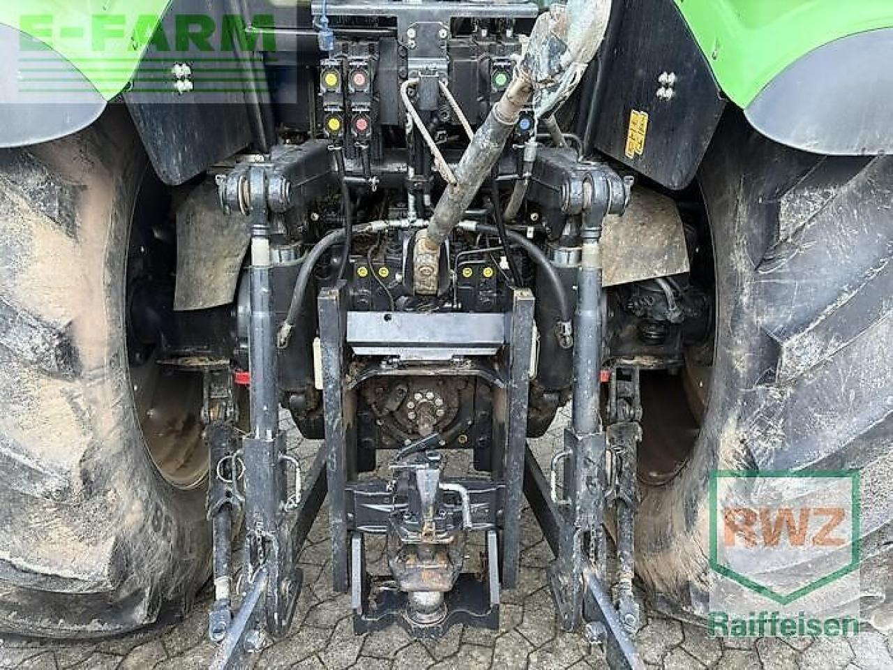 Deutz-Fahr agrotron 6155.4 - Traktor: obrázek 4 Deutz-Fahr agrotron 6155.4 - Traktor: obrázek 4
