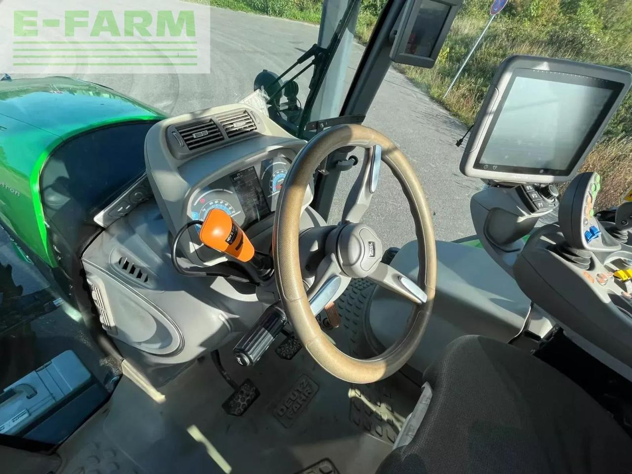 Deutz-Fahr agrotron 6215 ttv TTV - Traktor: obrázek 2 Deutz-Fahr agrotron 6215 ttv TTV - Traktor: obrázek 2