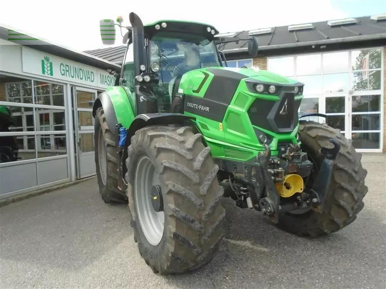 Deutz-Fahr agrotron 7230 ttv TTV - Traktor: obrázek 1 Deutz-Fahr agrotron 7230 ttv TTV - Traktor: obrázek 1