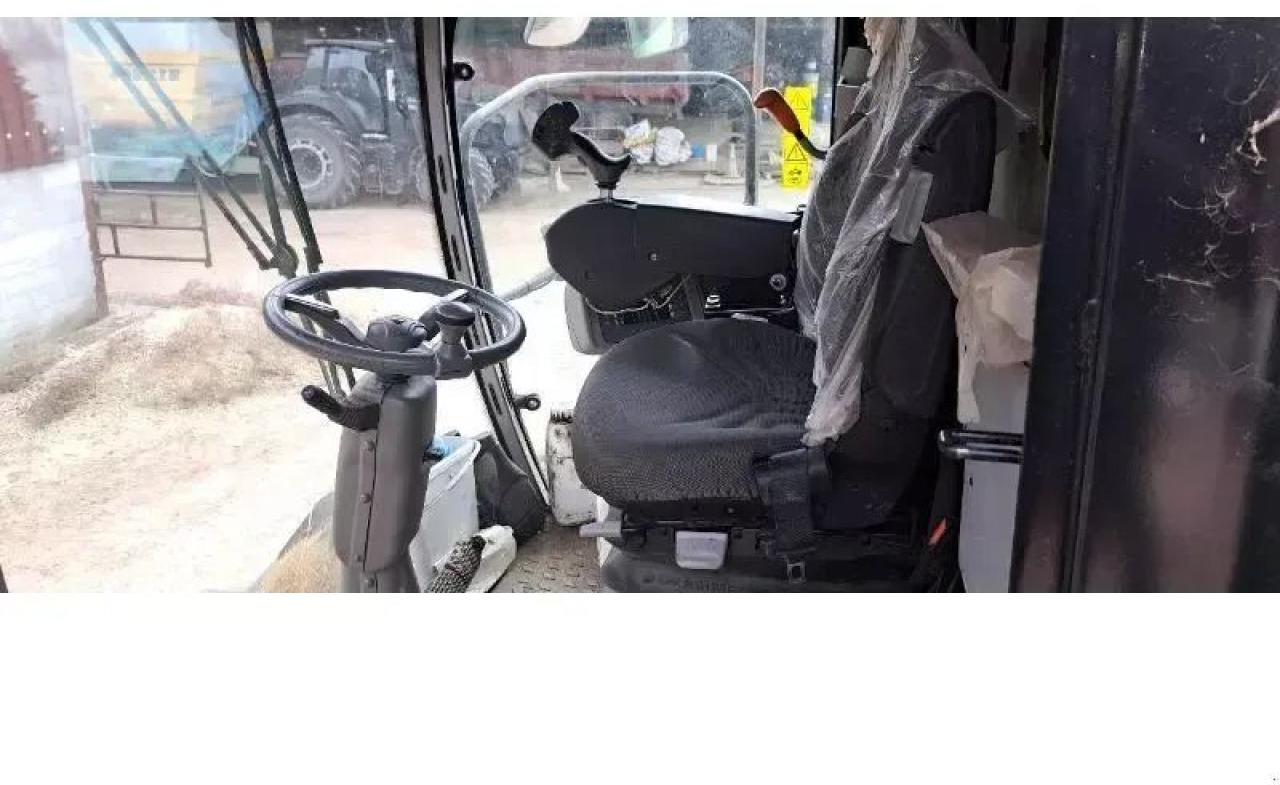 Deutz-Fahr c 9206 ts - Sklízecí mlátička: obrázek 5 Deutz-Fahr c 9206 ts - Sklízecí mlátička: obrázek 5