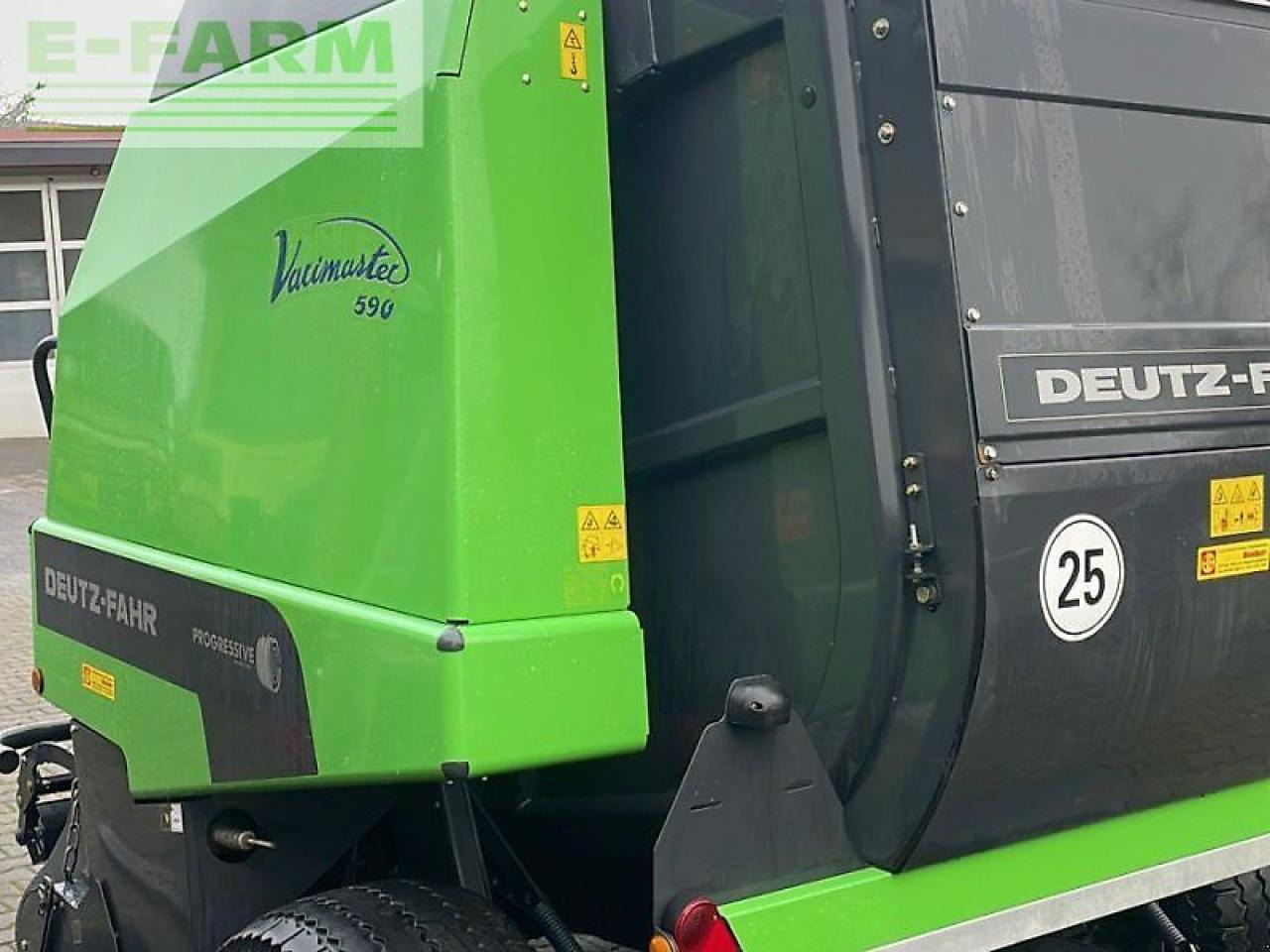 Deutz-Fahr vari master 590 - Lis na hranaté balíky: obrázek 2 Deutz-Fahr vari master 590 - Lis na hranaté balíky: obrázek 2