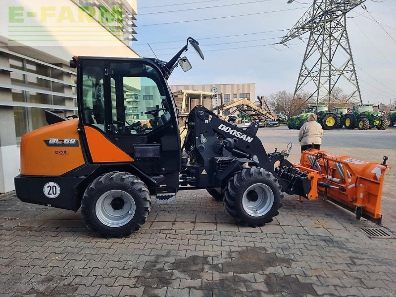 Doosan dl60-7 - Mini rýpadlo: obrázek 4 Doosan dl60-7 - Mini rýpadlo: obrázek 4