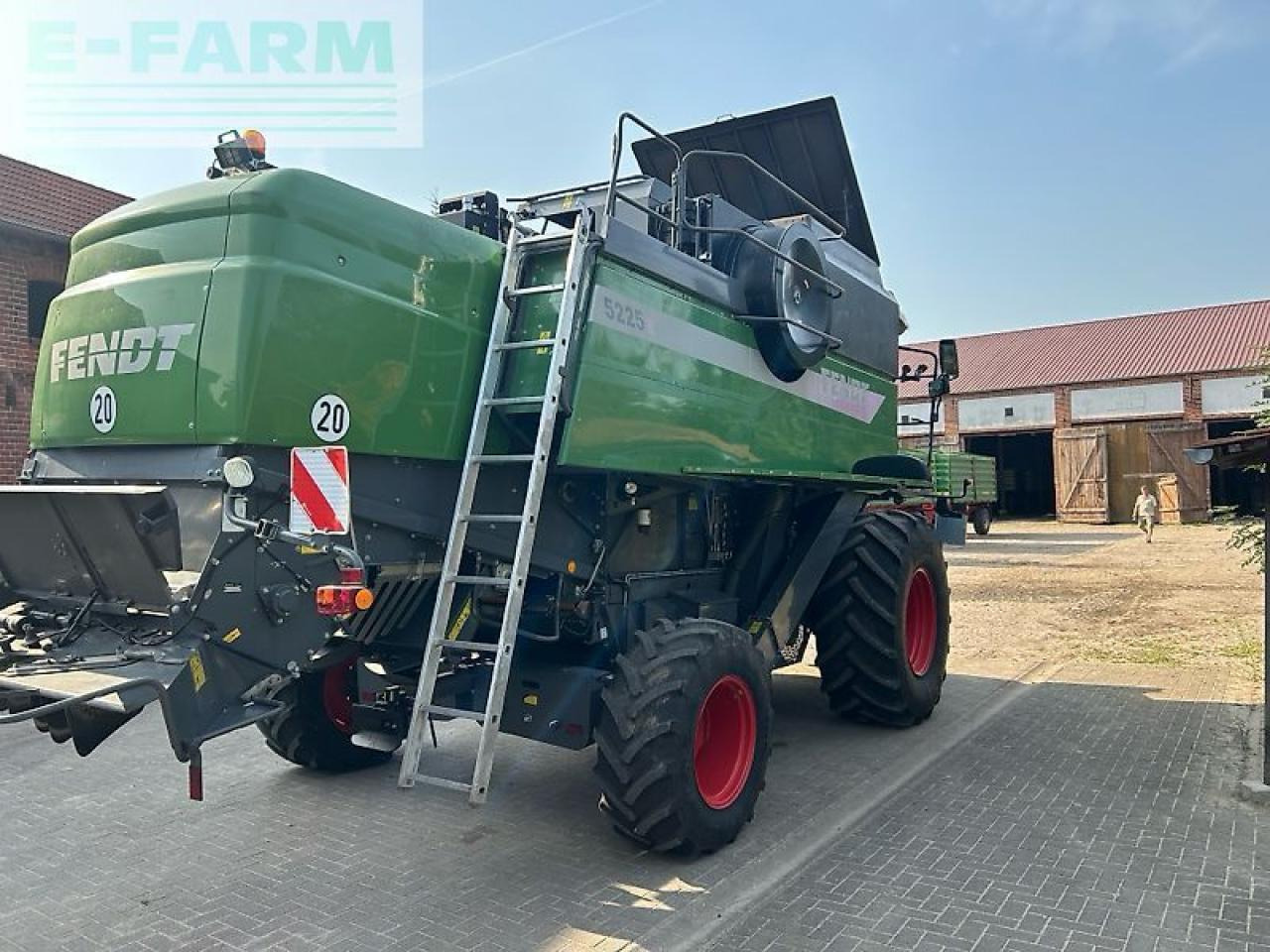 Fendt 5225 e - Sklízecí mlátička: obrázek 2 Fendt 5225 e - Sklízecí mlátička: obrázek 2