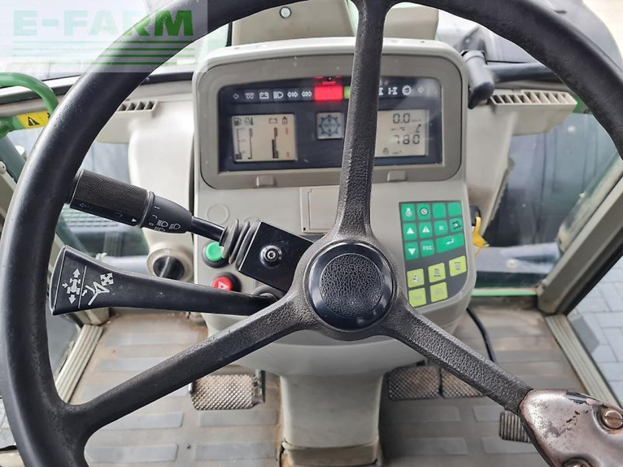 Fendt 716 vario com1 - Traktor: obrázek 2 Fendt 716 vario com1 - Traktor: obrázek 2