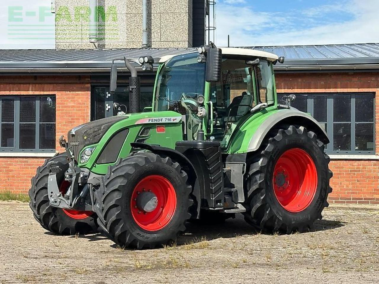 Fendt 716 vario scr profi plus *rtk* ProfiPlus - Traktor: obrázek 2 Fendt 716 vario scr profi plus *rtk* ProfiPlus - Traktor: obrázek 2