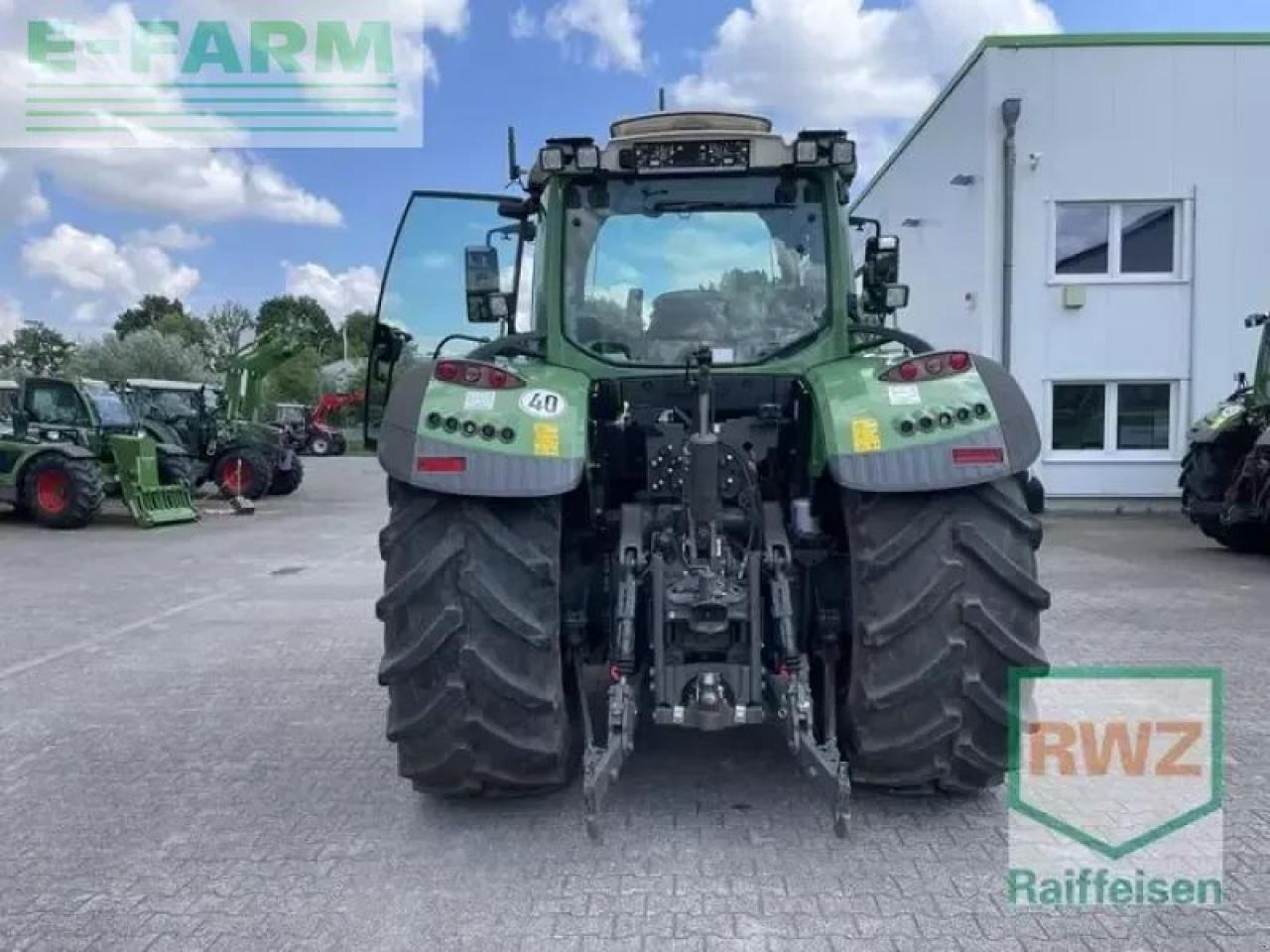 Fendt 718 profi-plus s 4 vario ProfiPlus - Traktor: obrázek 2 Fendt 718 profi-plus s 4 vario ProfiPlus - Traktor: obrázek 2