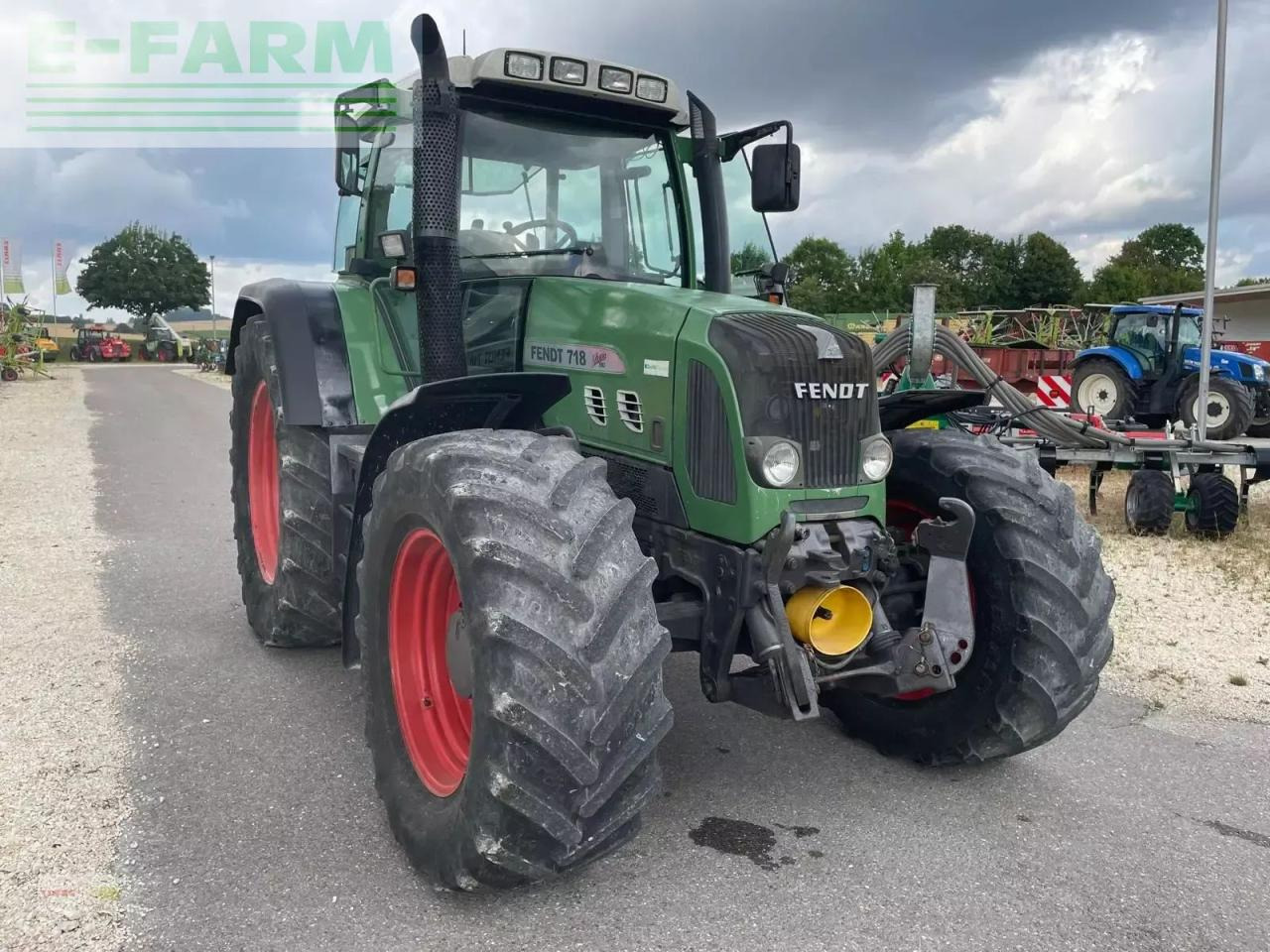Fendt 718 vario preisreduziert - Traktor: obrázek 1 Fendt 718 vario preisreduziert - Traktor: obrázek 1